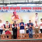 मुख्यमंत्री धामी ने लोकगायक नरेंद्र सिंह नेगी के गीतों के अंग्रेजी अनुवाद की पुस्तक का किया विमोचन